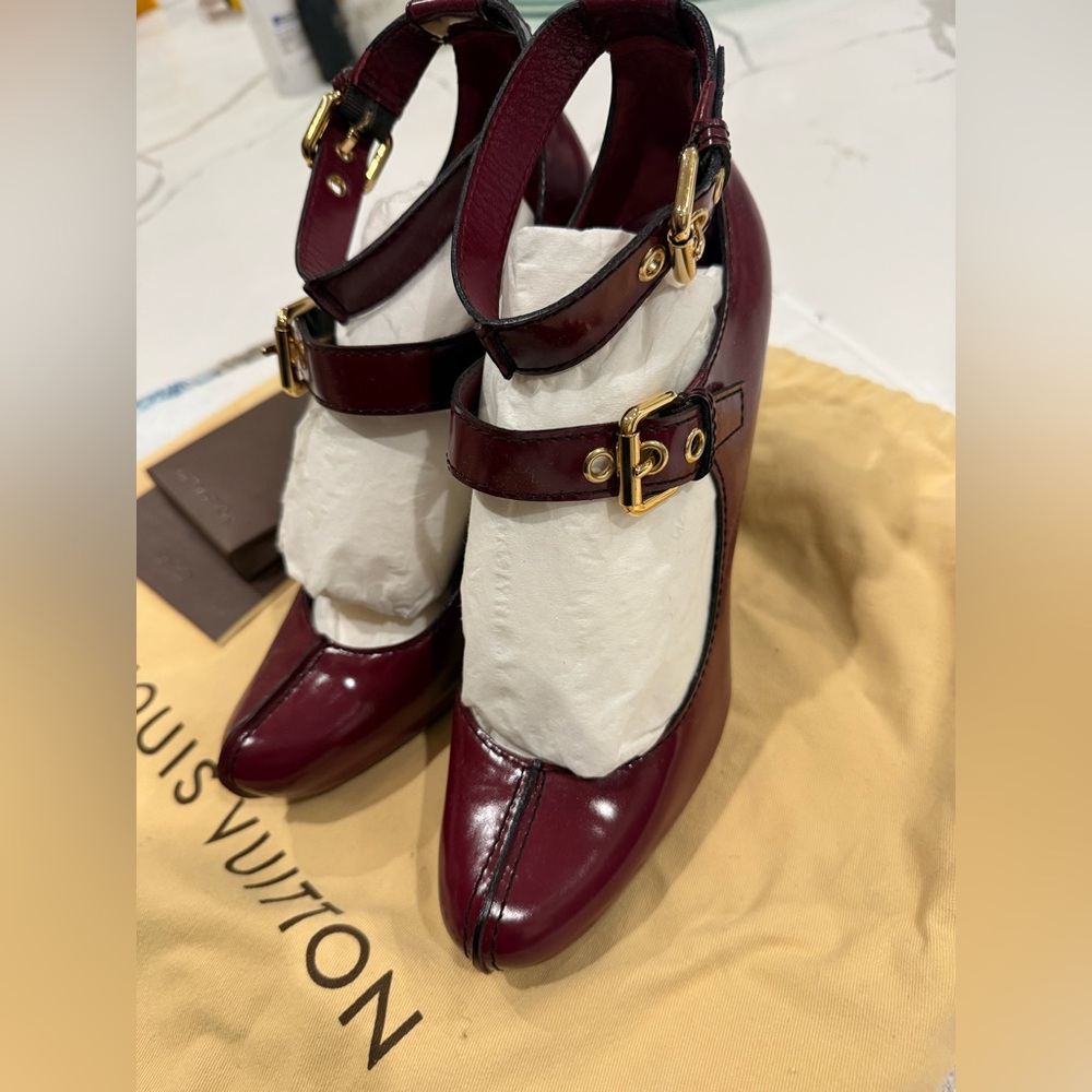 Louis Vuitton Dark Red Heels with Gold Accents